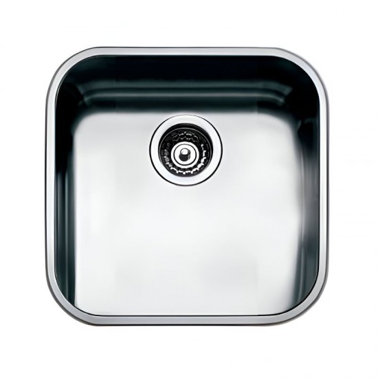 Pia Ferrara 50 Sob Bancada